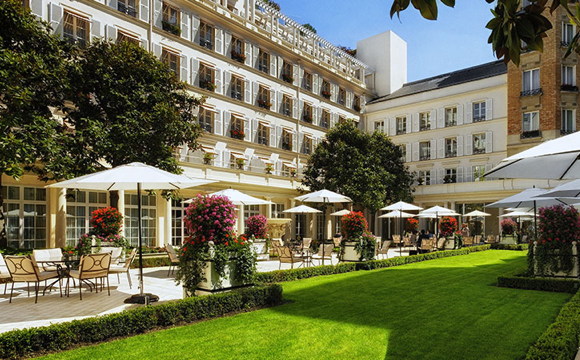 Umsatz-Minus auch wegen Pariser Terroranschlägen