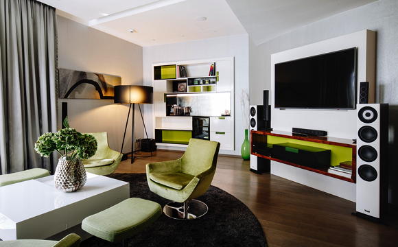 Hotel Berlin, Berlin bekommt Teufel Suite