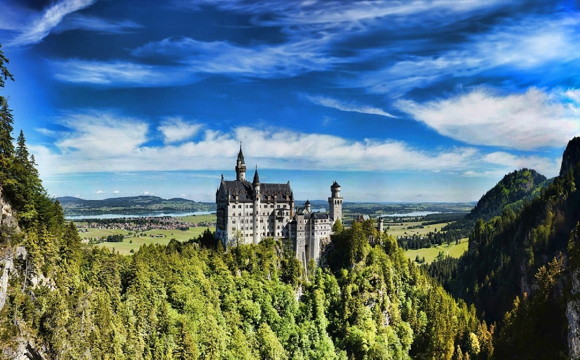 Luxushotel mit Blick auf Neuschwanstein