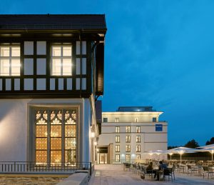 Im Bild das Viersterne-Superior-Haus in Oberursel von außen.