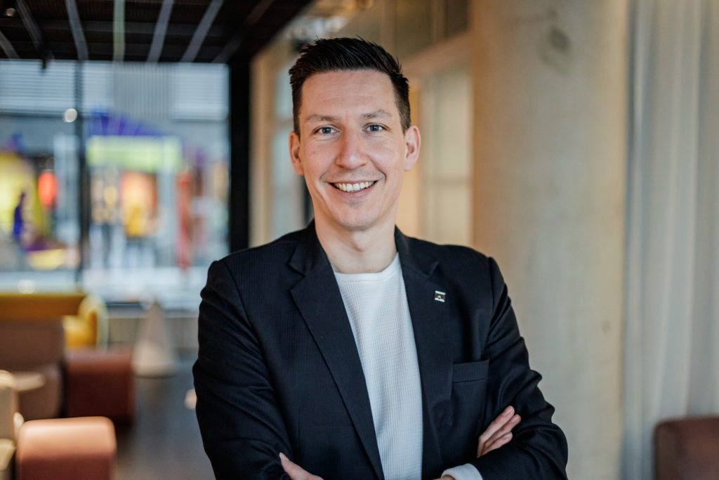 Alexander Musy Host Urban Loft