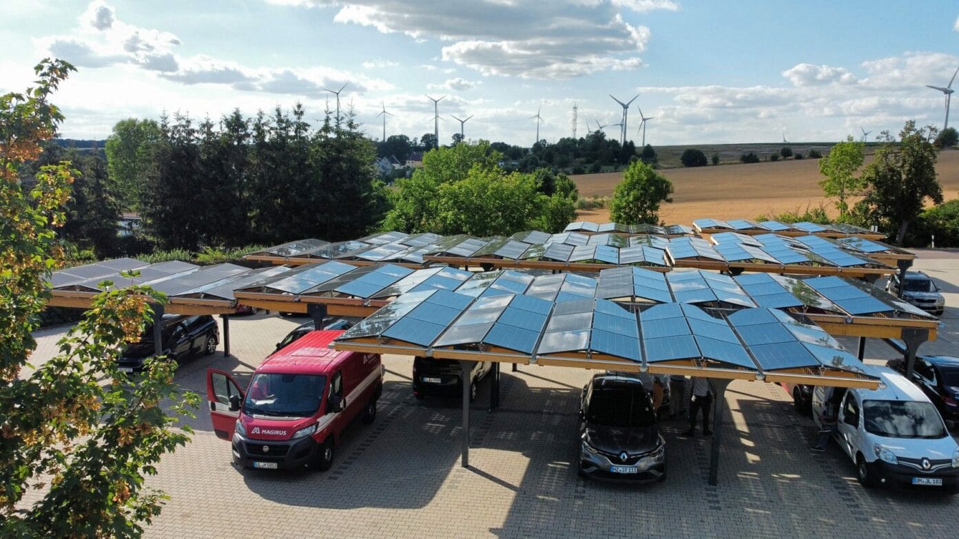 Atrium Hotel Amadeus setzt auf Solar-Carport