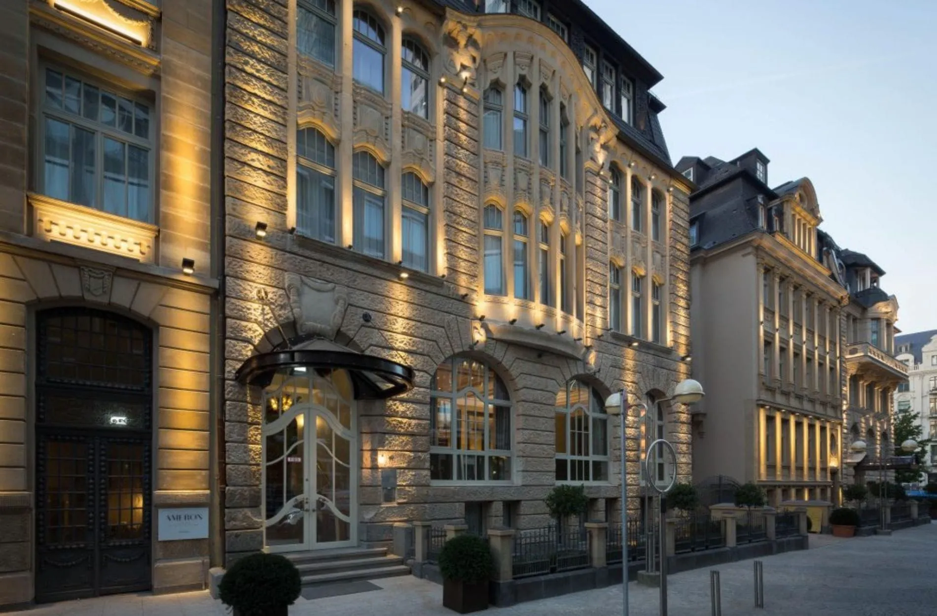 Frankfurter_Neckarvillen