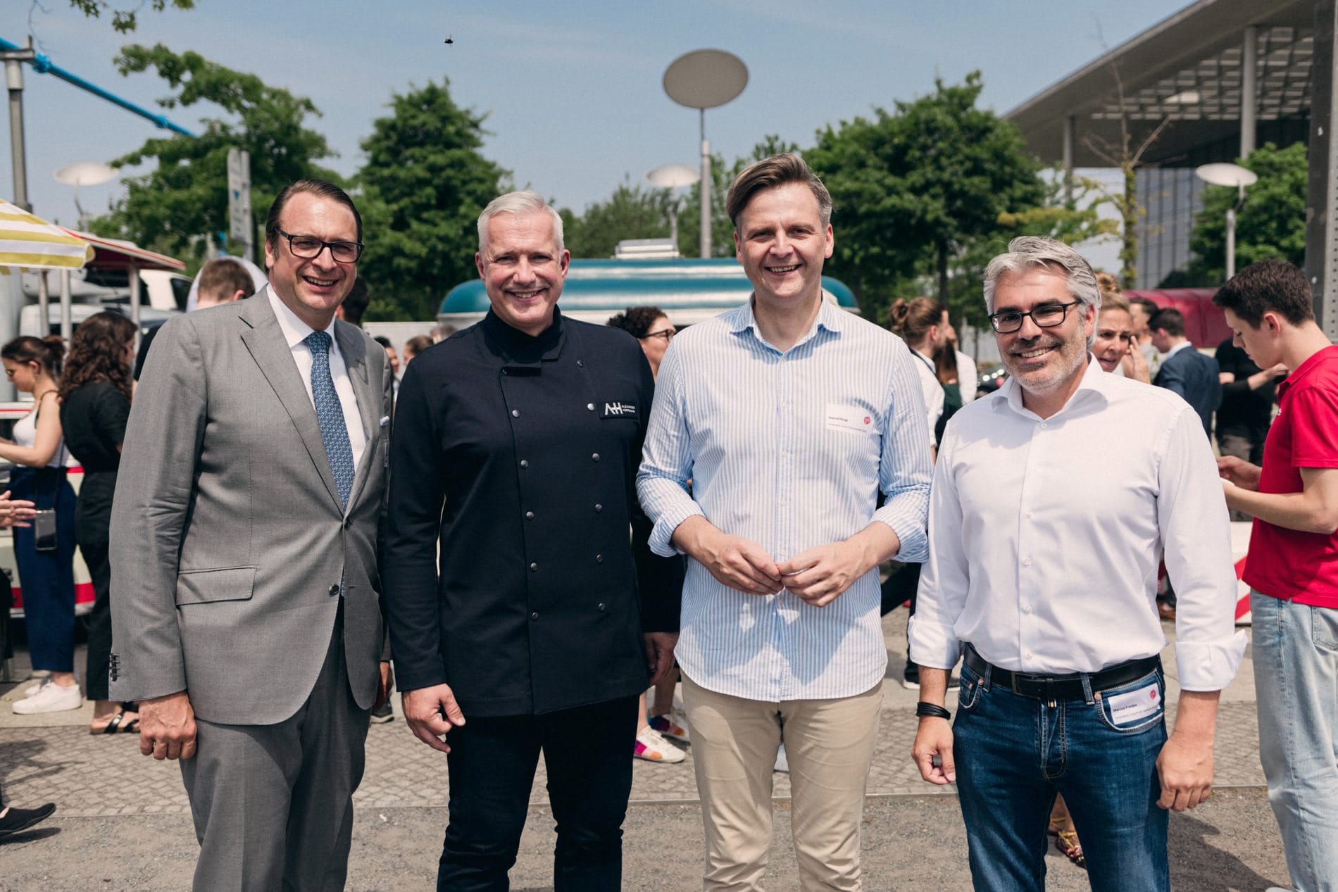 Denkfabrik serviert Streetfood mit Botschaft