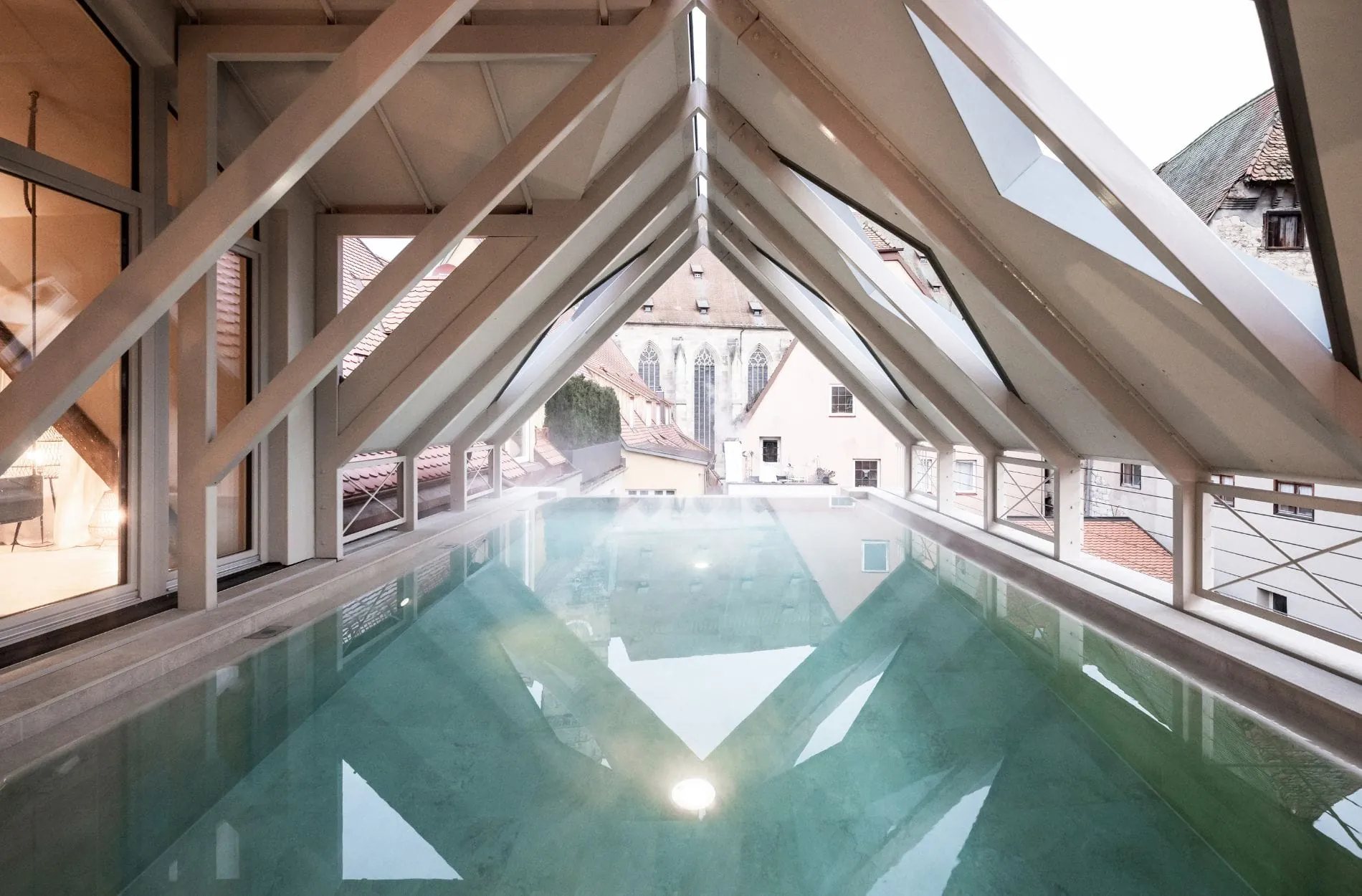 Goldene_Rose_Dinkelsbuehl_Neueröffnung_Pool_Spa_Design