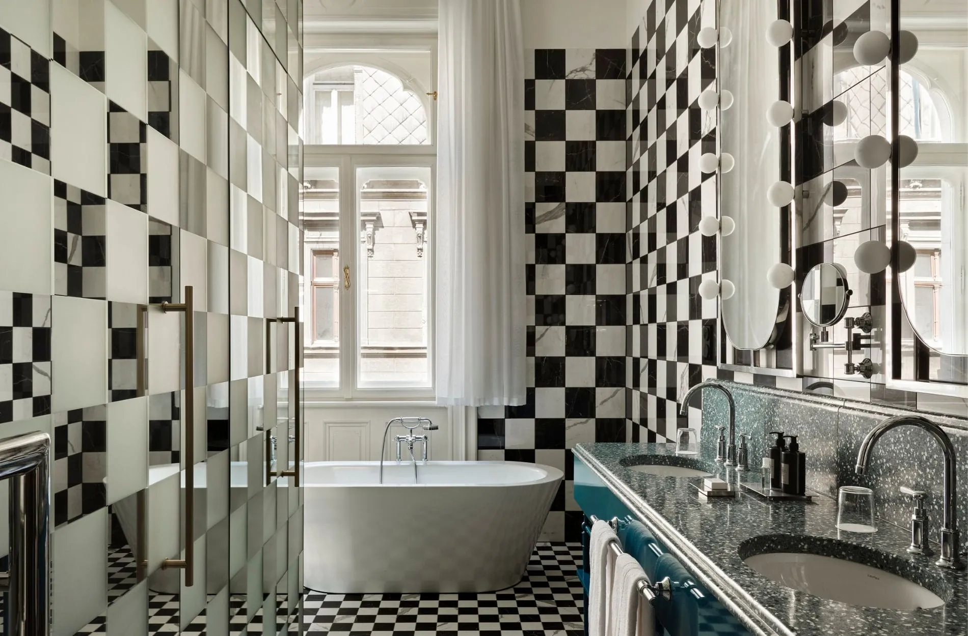 Marriott_W_Hotel_Budapest_Hoteldesign