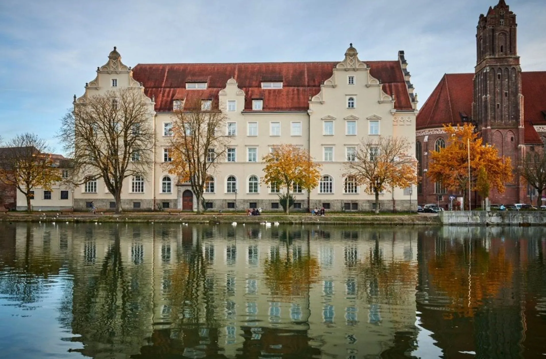Ehemaliges Postamt öffnet als Hotel Amalia in Landshut