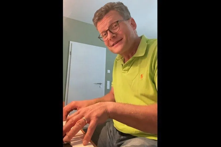 Marcus Smola spielt Klavier f&uuml;r 7 Prozent Mehrwertsteuer