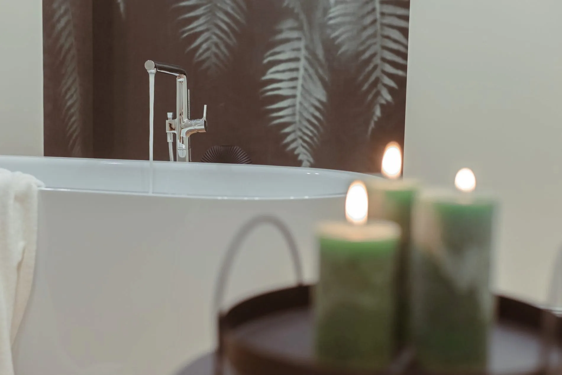 Spa Wanne Kerzenschein