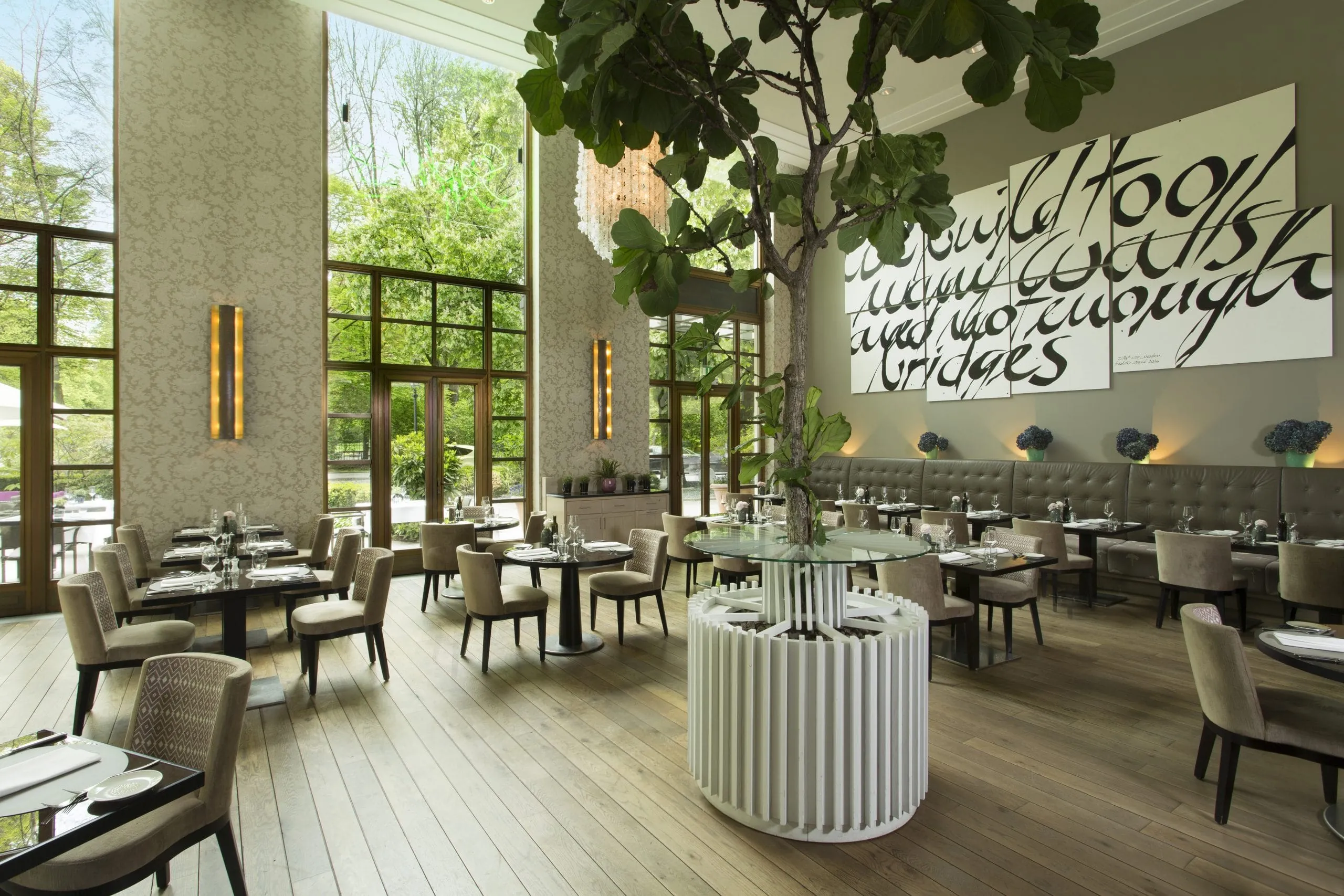 The_Charles_Hotel_Restaurant_Sophias