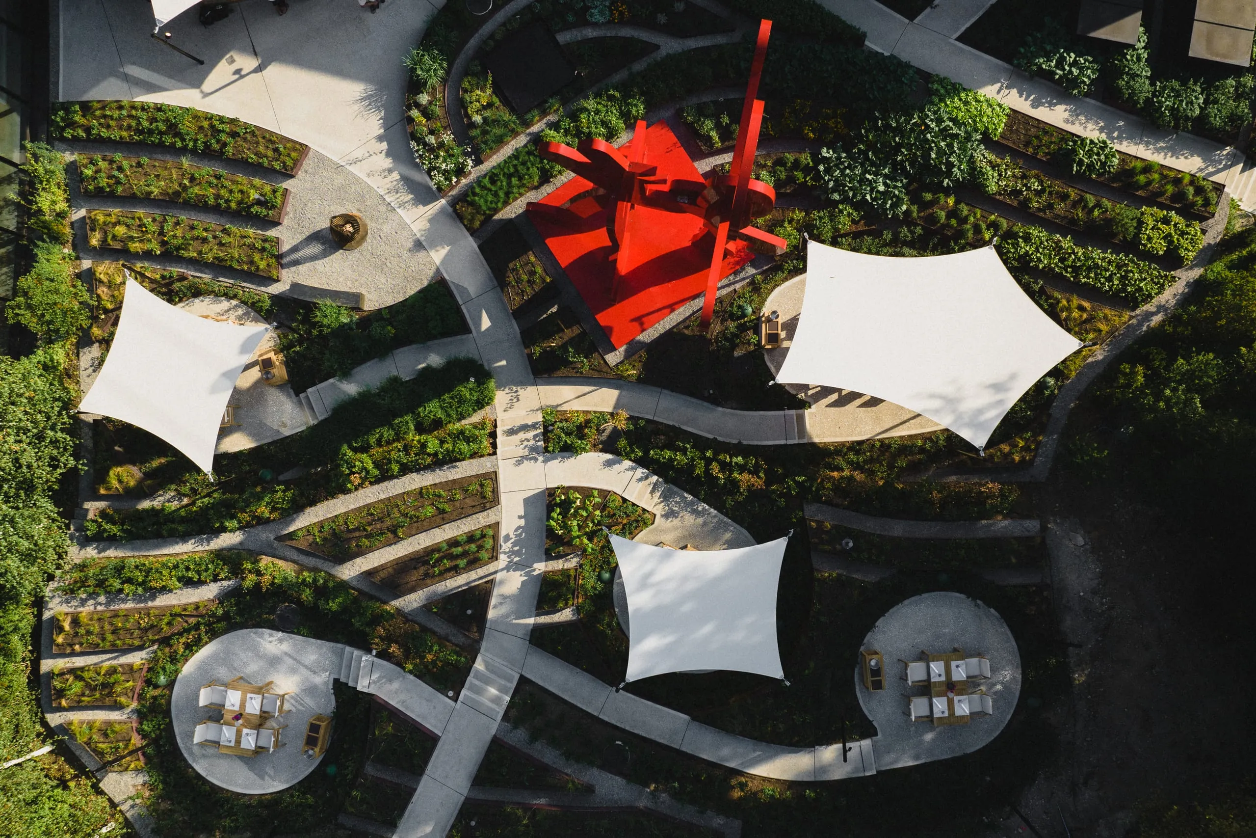 The_Dolder_Grand_Gartenrestaurant_Blooms_Aussenarchitektur