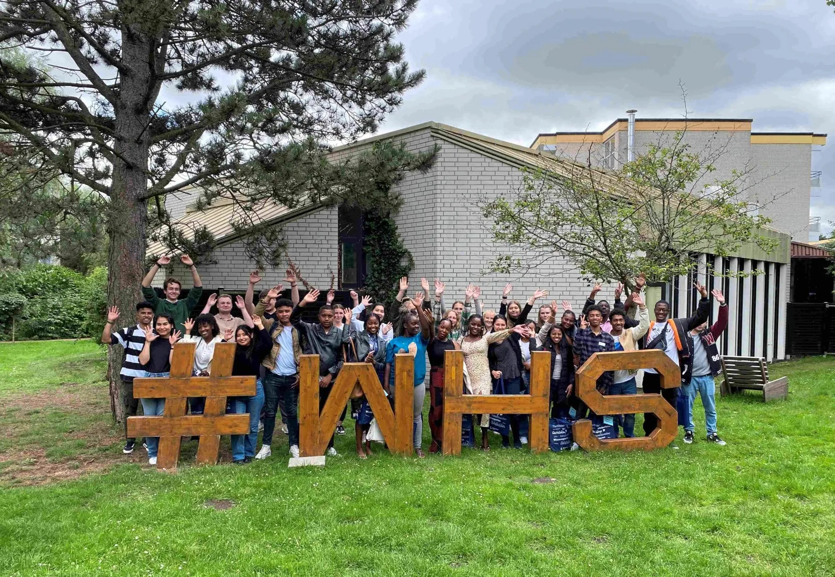 40 Azubis heuern im Weissenhäuser Strand an