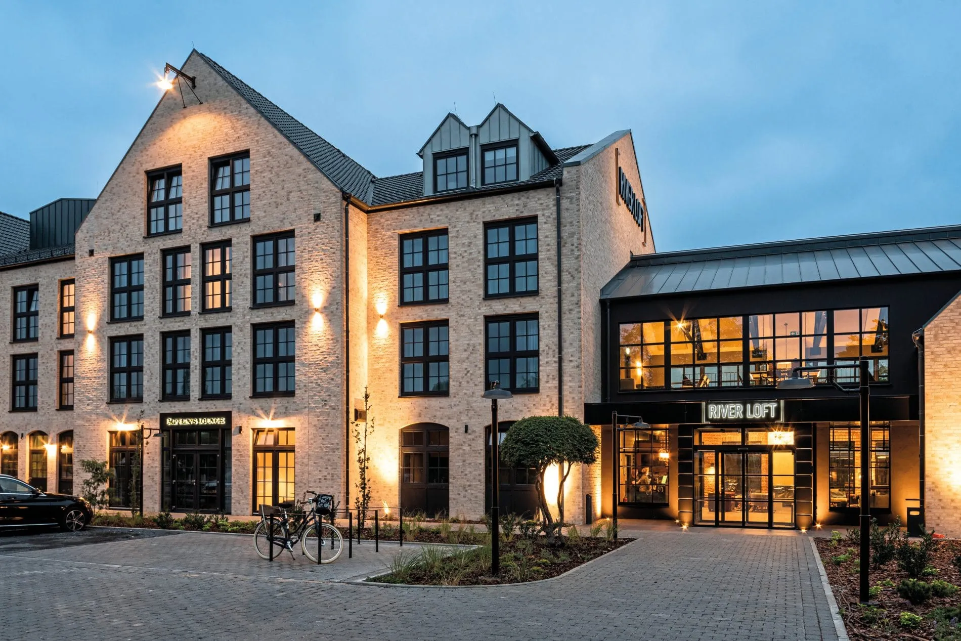 Außenansicht River-Loft-Hotel