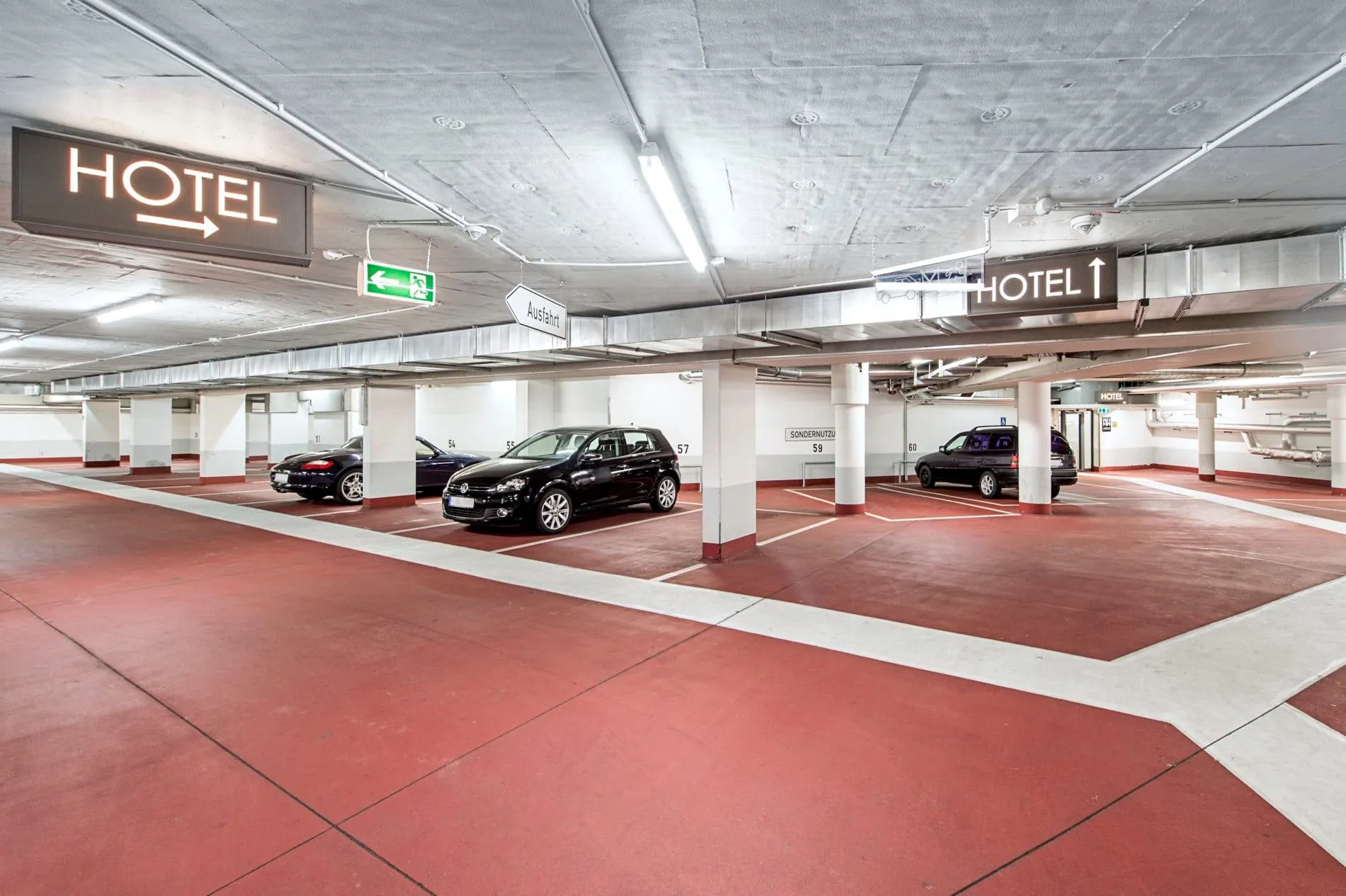 NH Collection Hotel setzt auf schrankenloses Parksystem