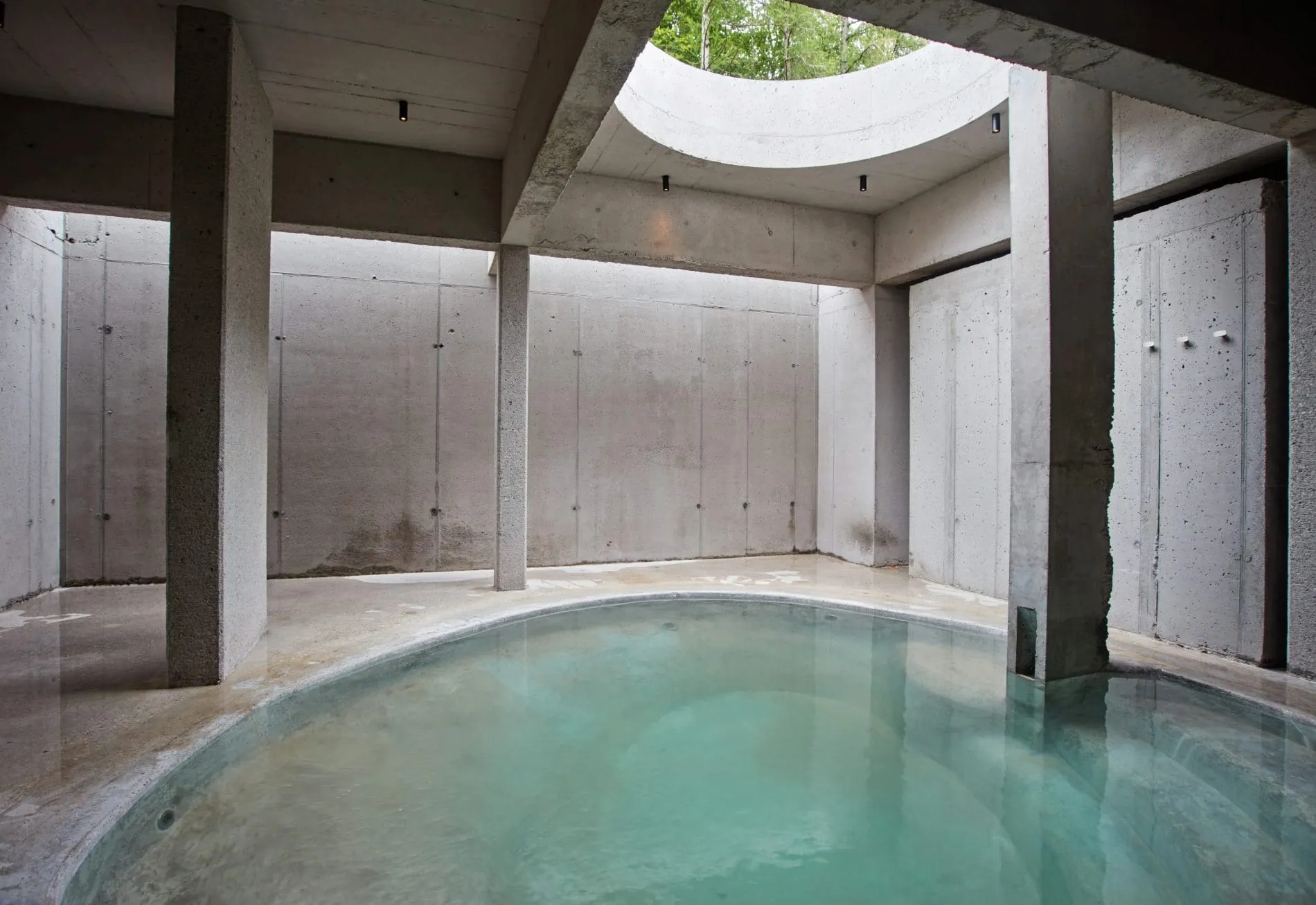 Gumpe im Outdoor-Spa_Hotel Bergeblick