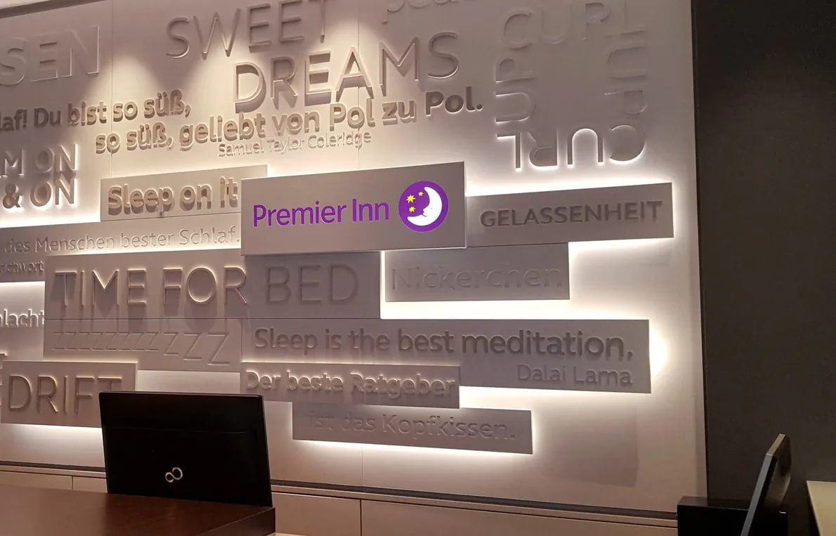 Premier Inn Logo Rezeption