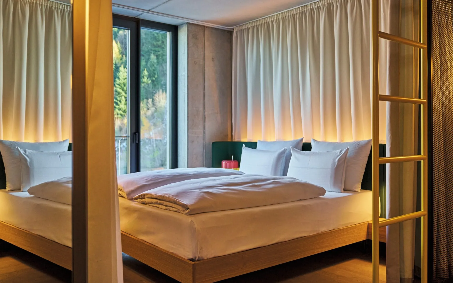 Blick in ein Zimmer des Hotels.