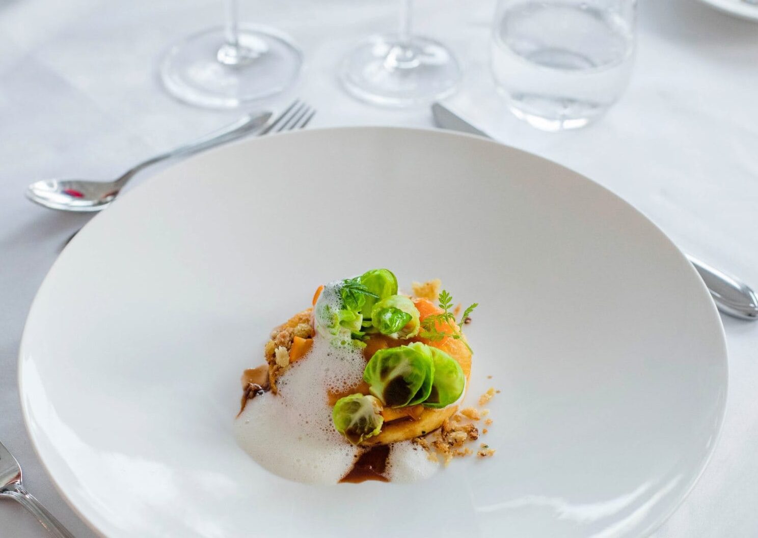 Gebratene Polenta mit ­Zweierlei vom Kürbis, Rosenkohl und ­Pecorino ...