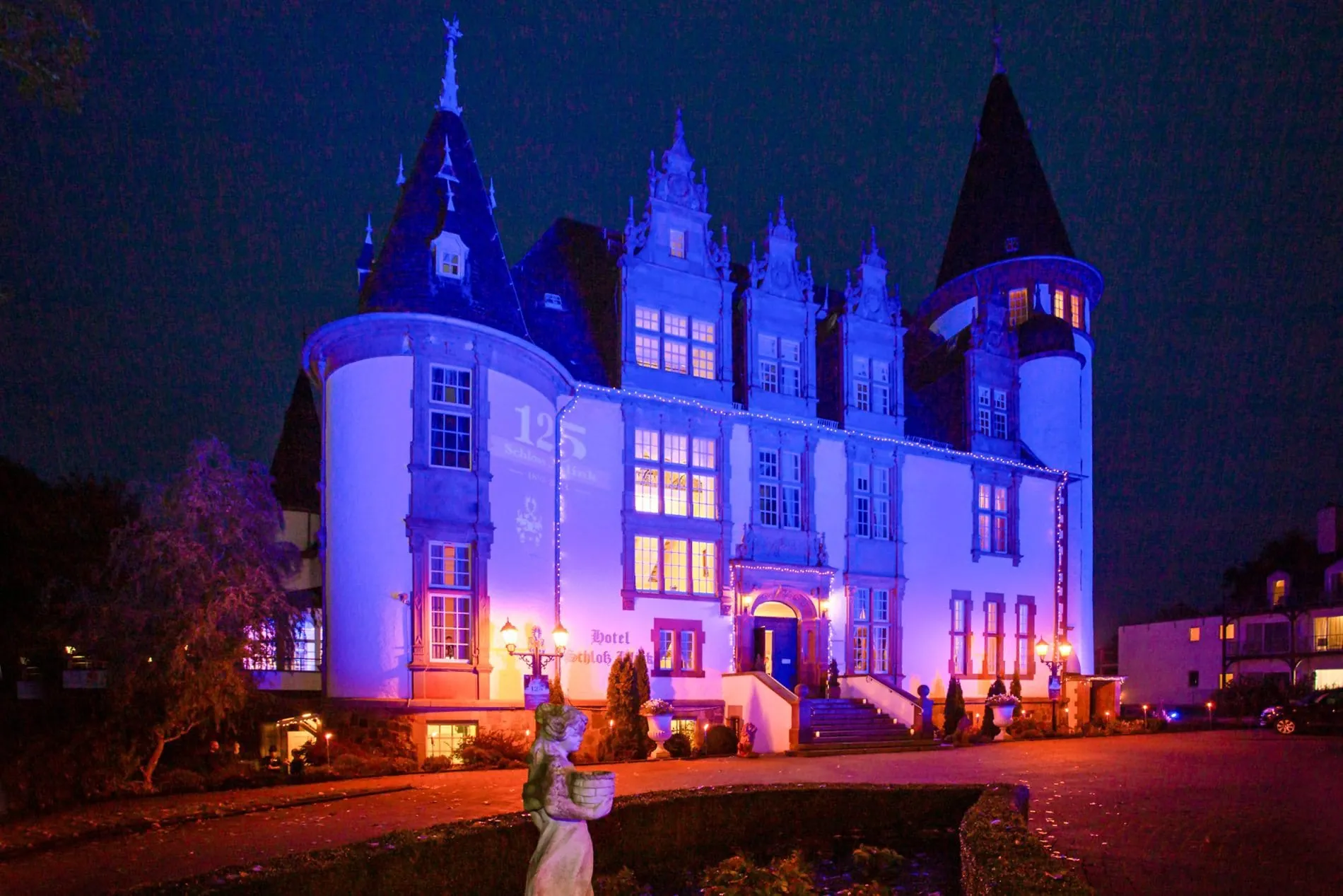 Außenansicht des Schlosshotels Klink