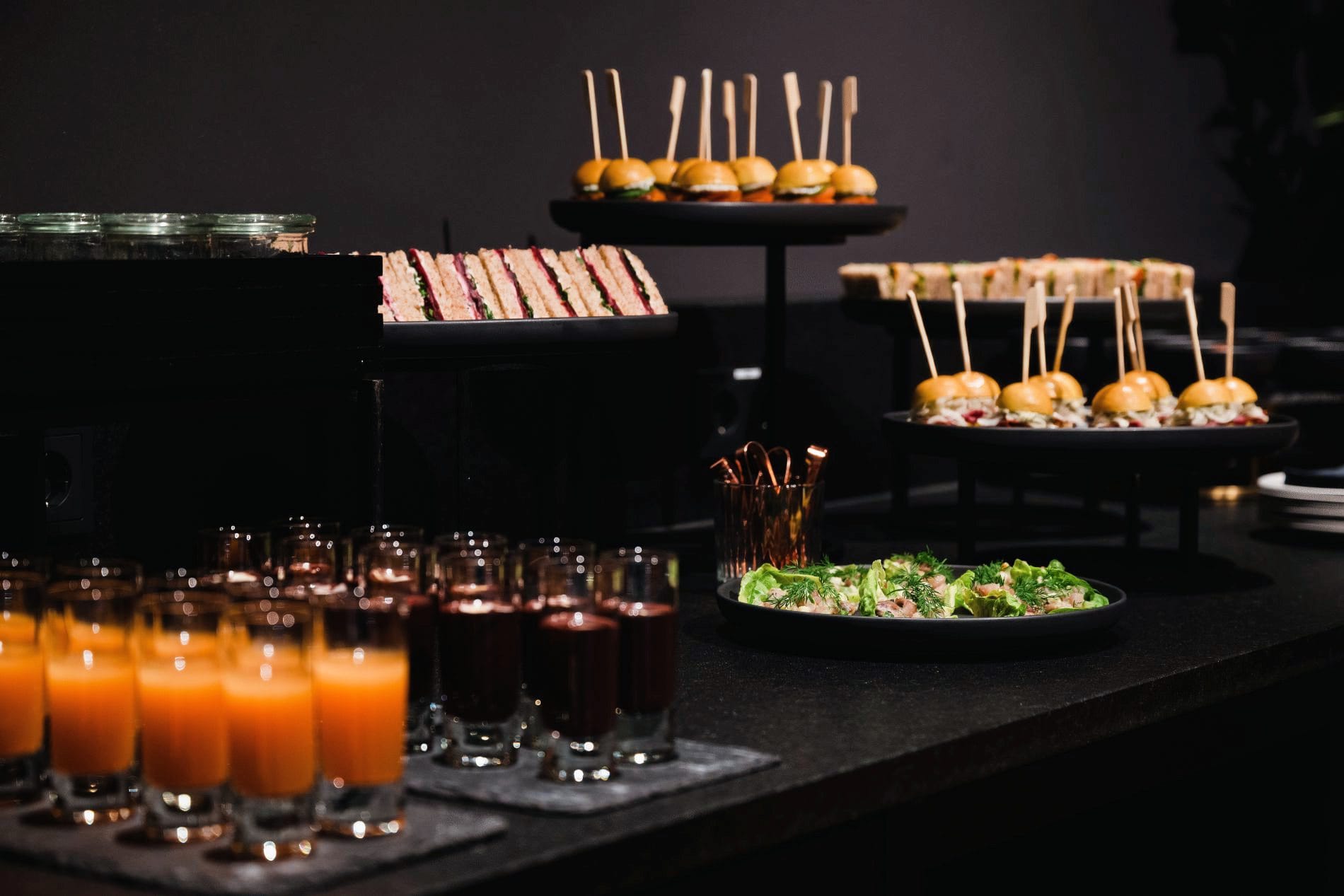 F&B Arrangements Sly Hotel
