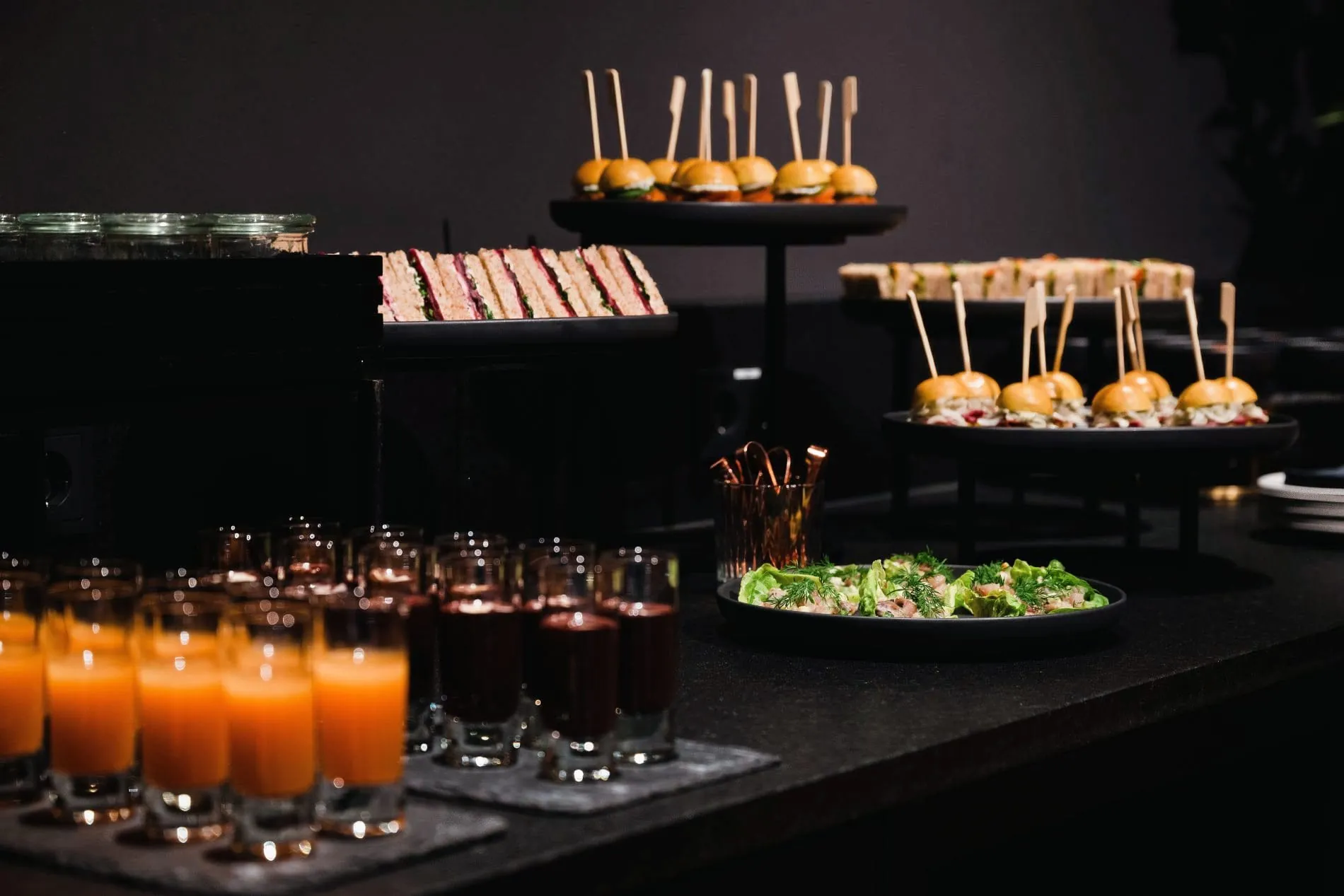 F&B Arrangements Sly Hotel