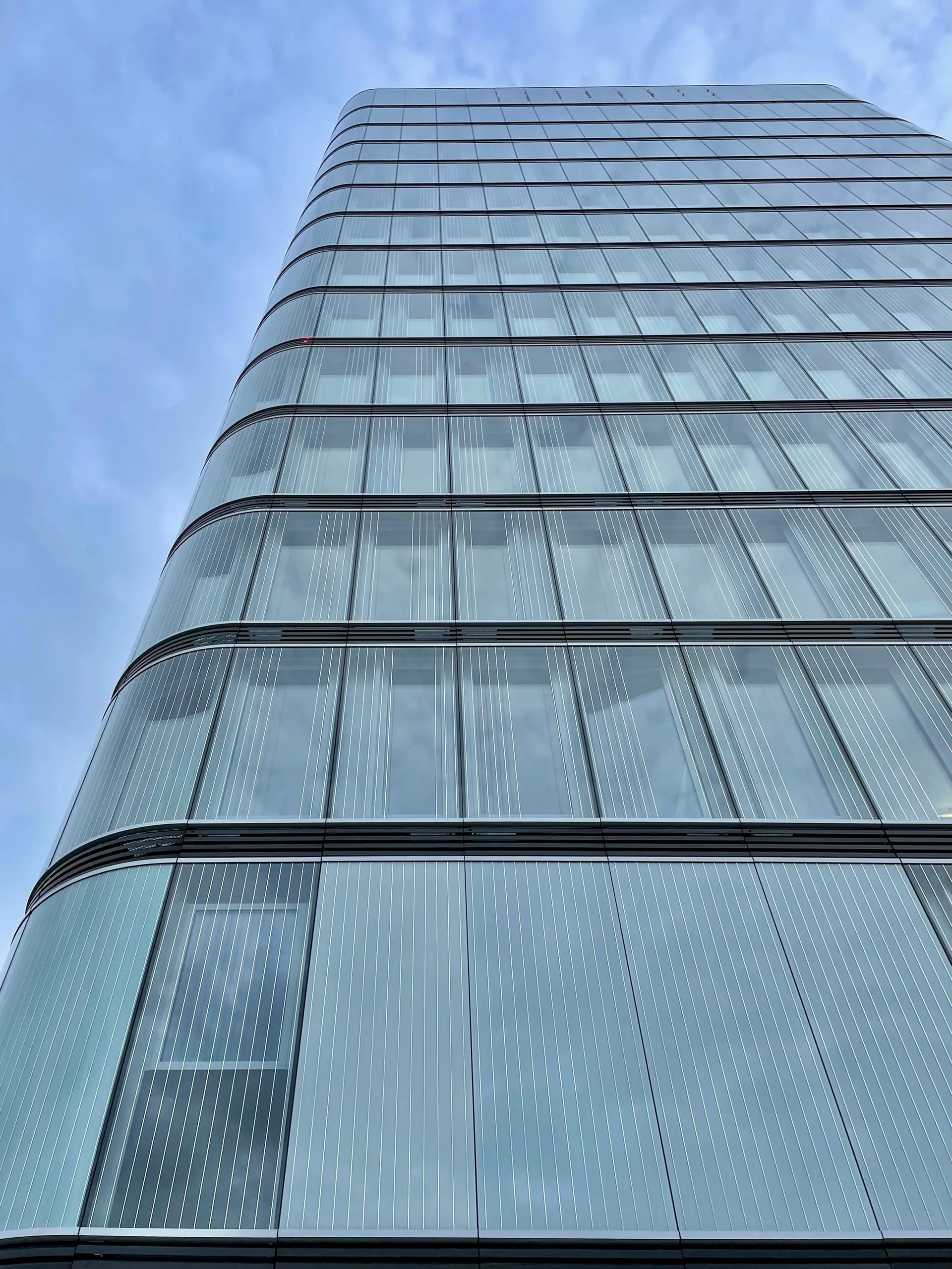 Radisson Blu Stuttgart, Porsche Design Tower