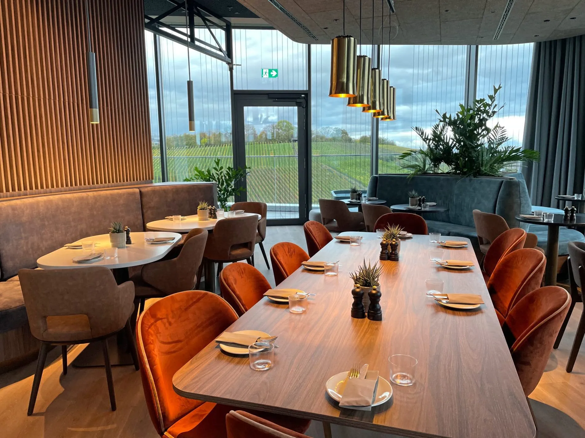 Radisson Blu Stuttgart, Balaustine