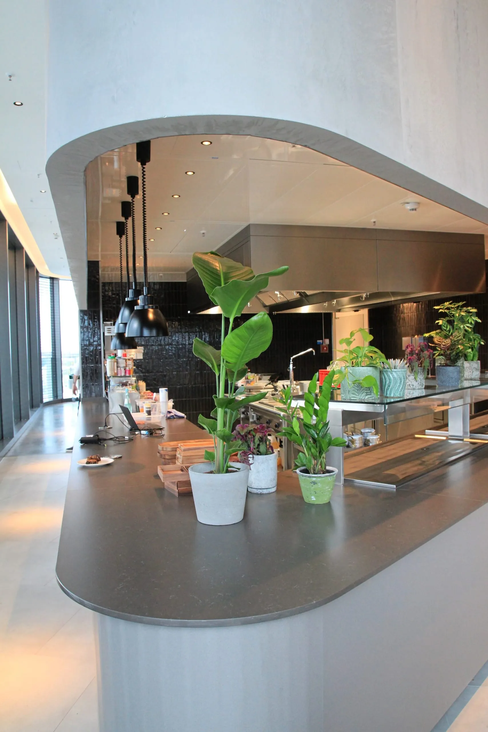 Radisson Blu Stuttgart, Balaustine