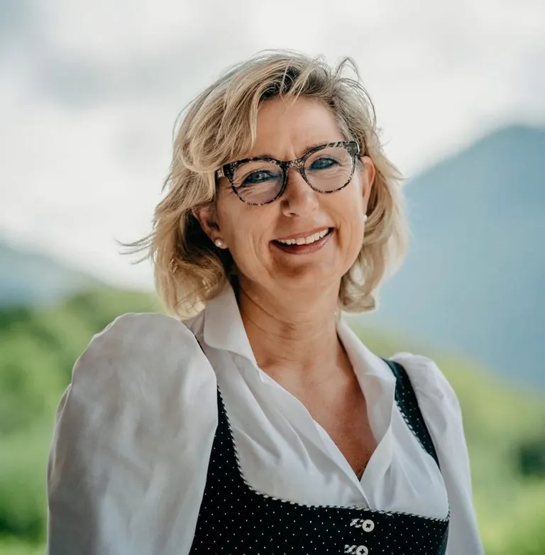 Dagmar Lennartz Resident Manager