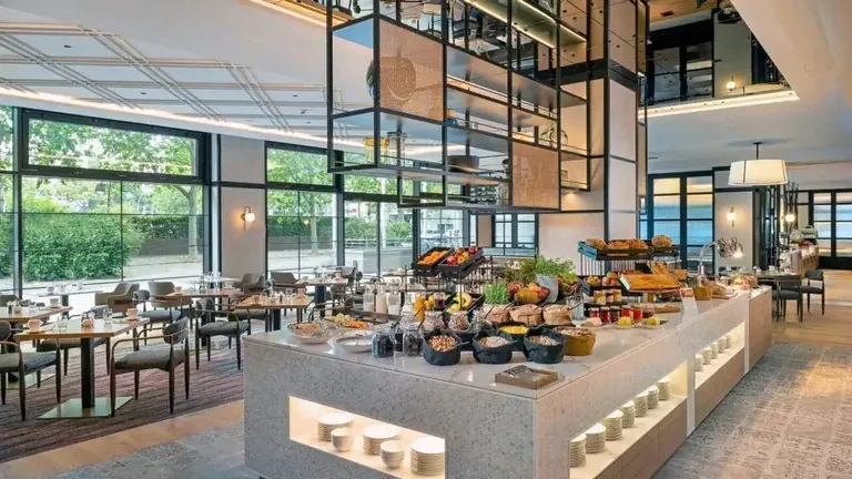 DoubleTree-Berlin-Fruehstueck