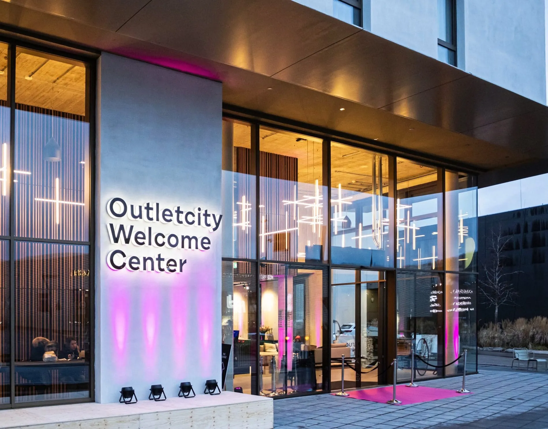 Outletcity Metzingen_Welcome Center_aussen_1_web