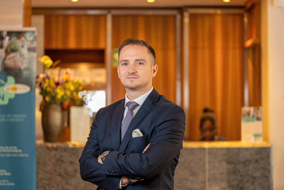 Neuer Direktor im Living Hotel Düsseldorf