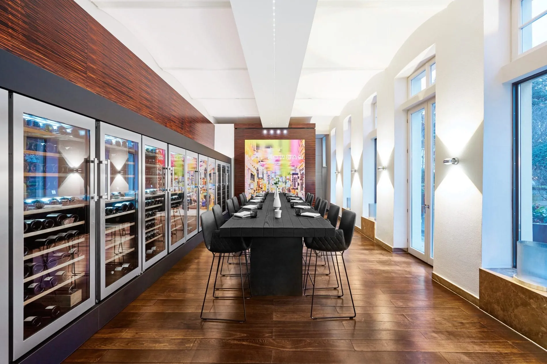 "L.A. Jordan Lounge" baut Angebot aus