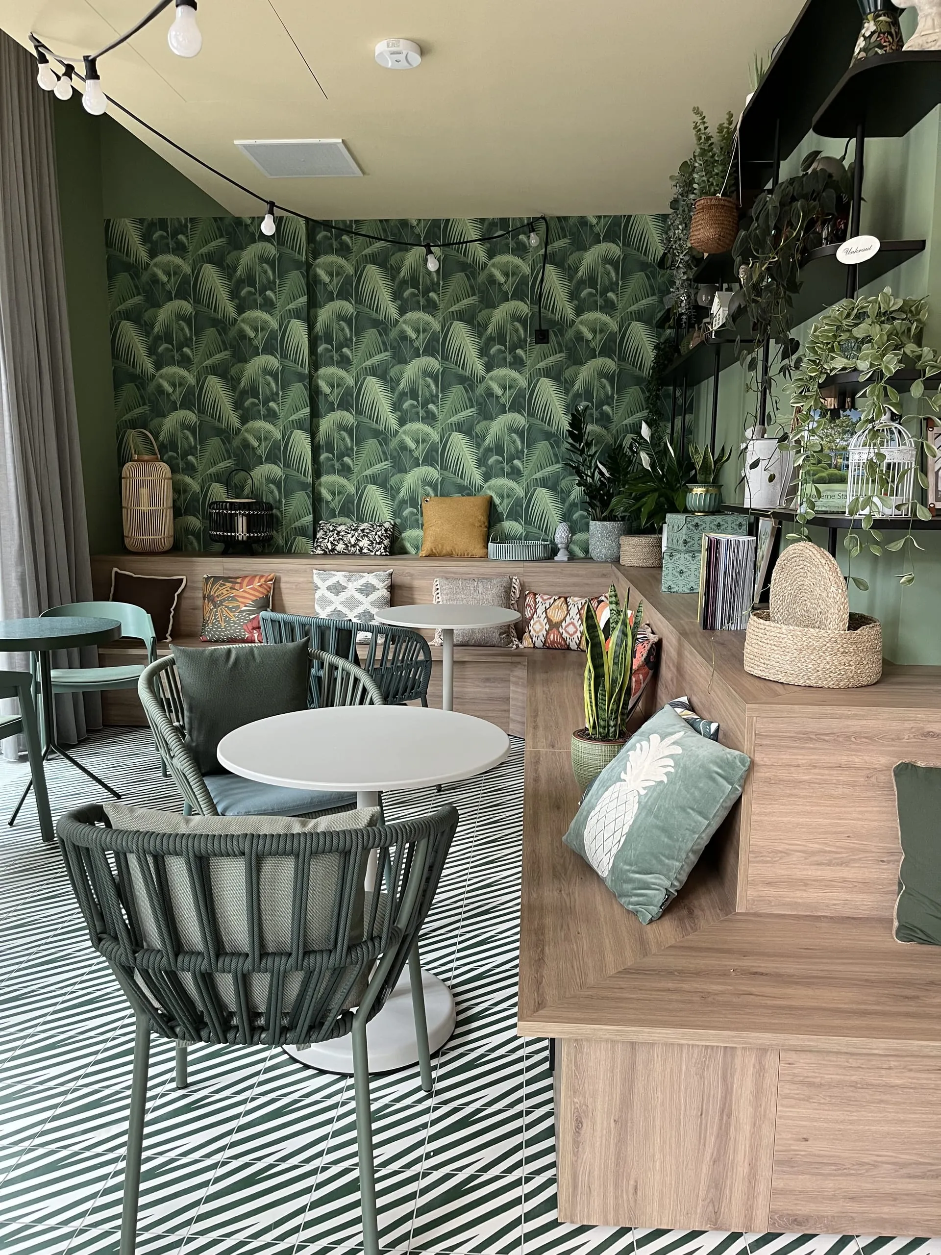 Erweiterter Bereich des Wohnkonzepts "The Flat" im Erdgeschoss des Stay Kooook in Leipzig.