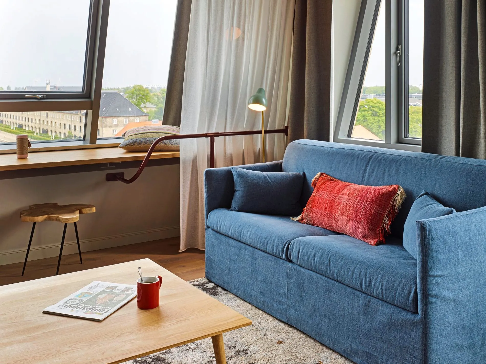 25h_PaperIsland_Zimmer