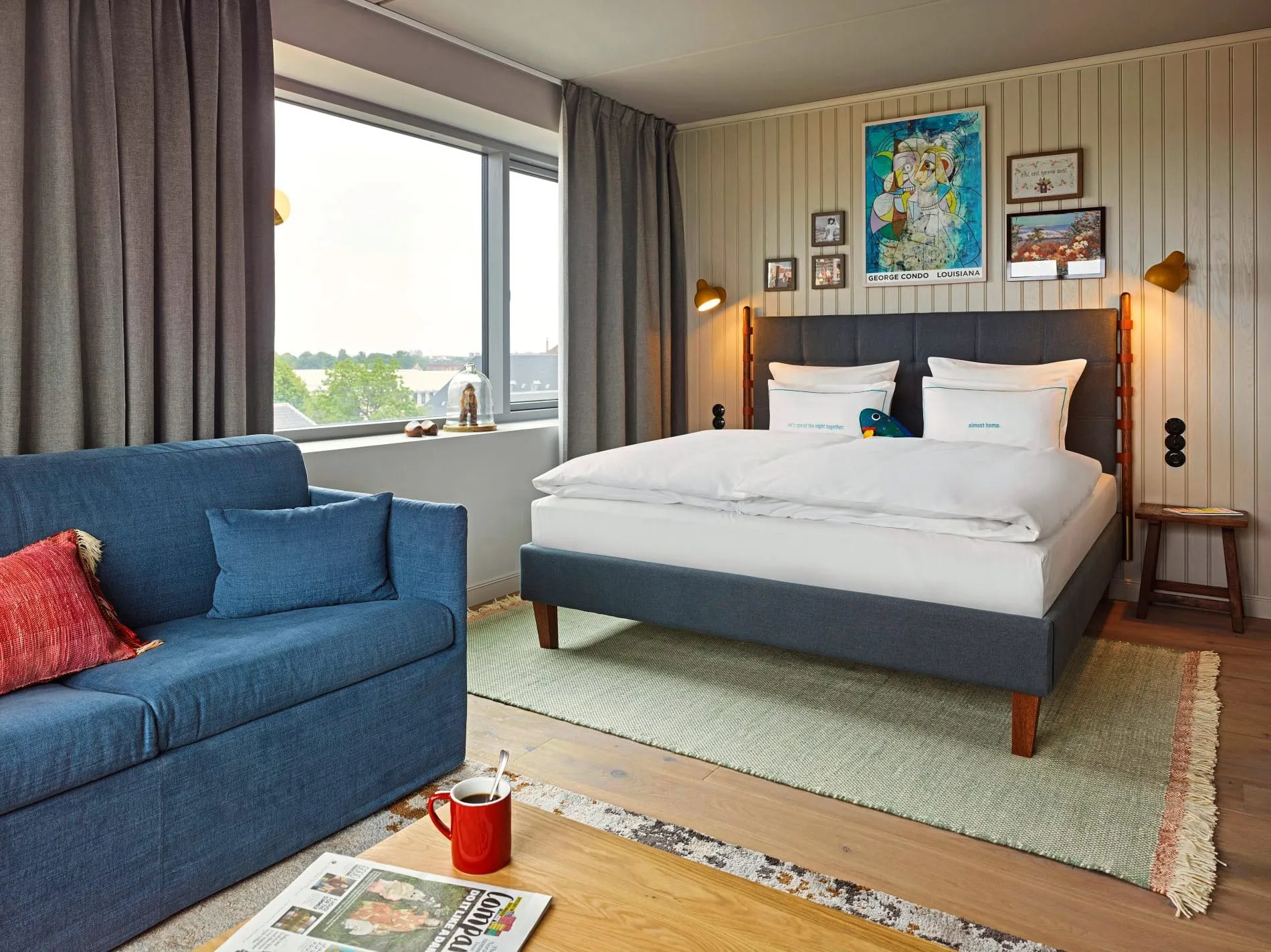 25h_PaperIsland_Zimmer