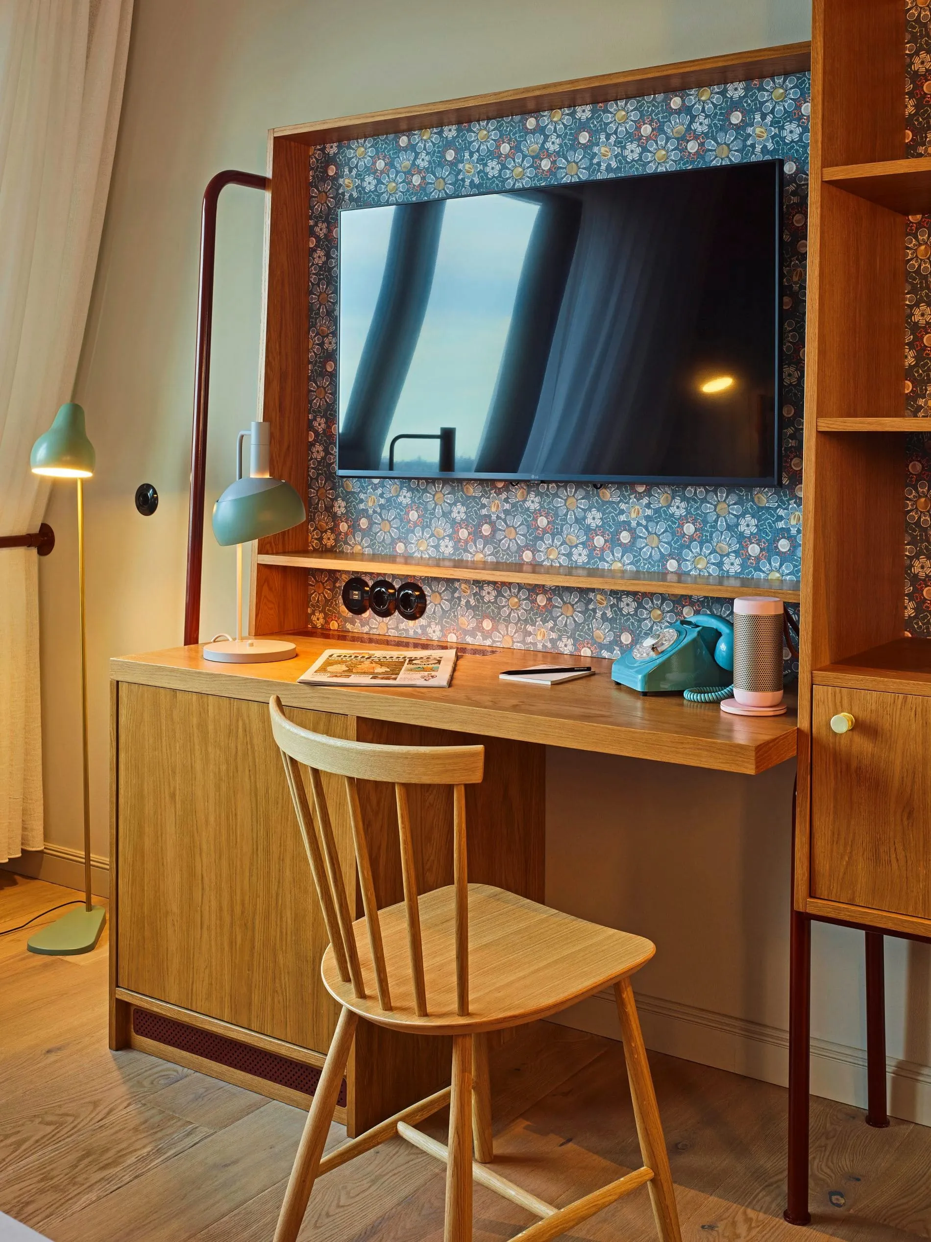 25h_PaperIsland_Zimmer