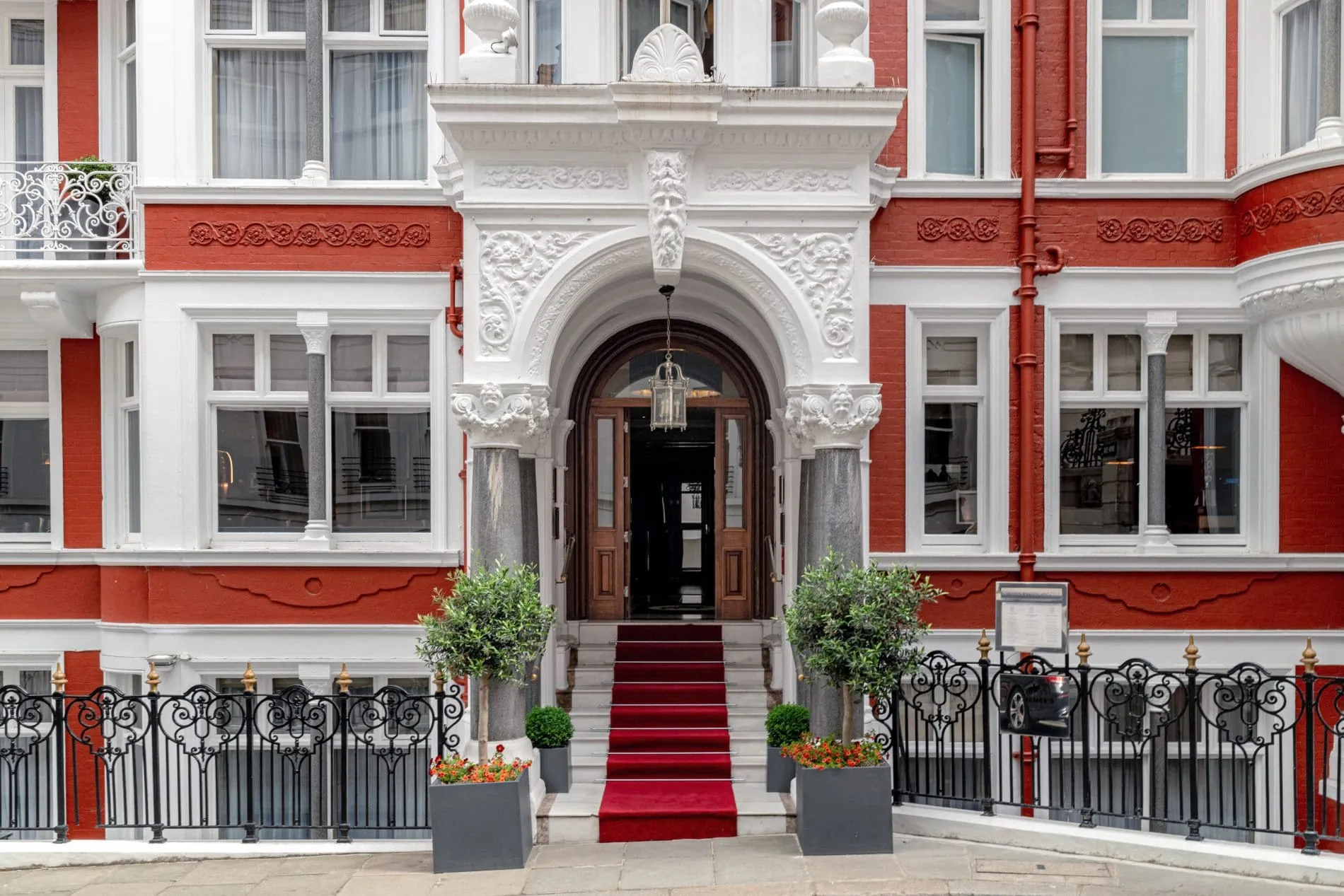 St. James’s Hotel & Club ist neues Mitglied von LHW