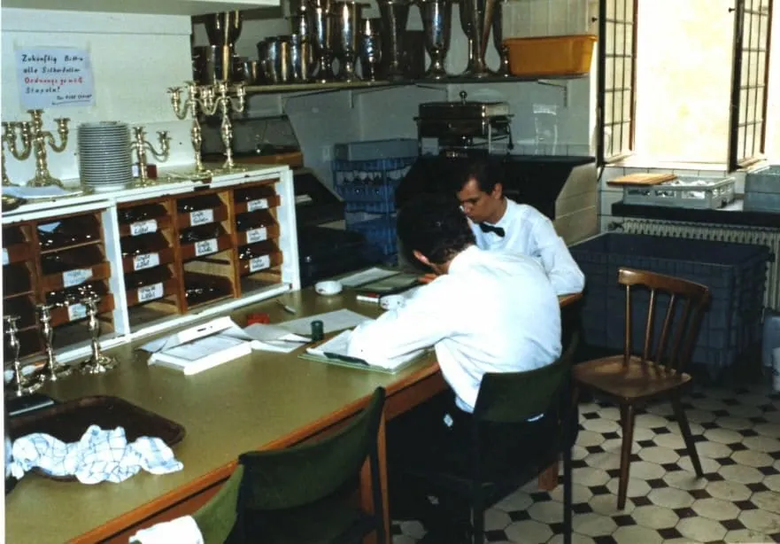 Archivbild Schlosshotel Kronberg Mitarbeiter Küche