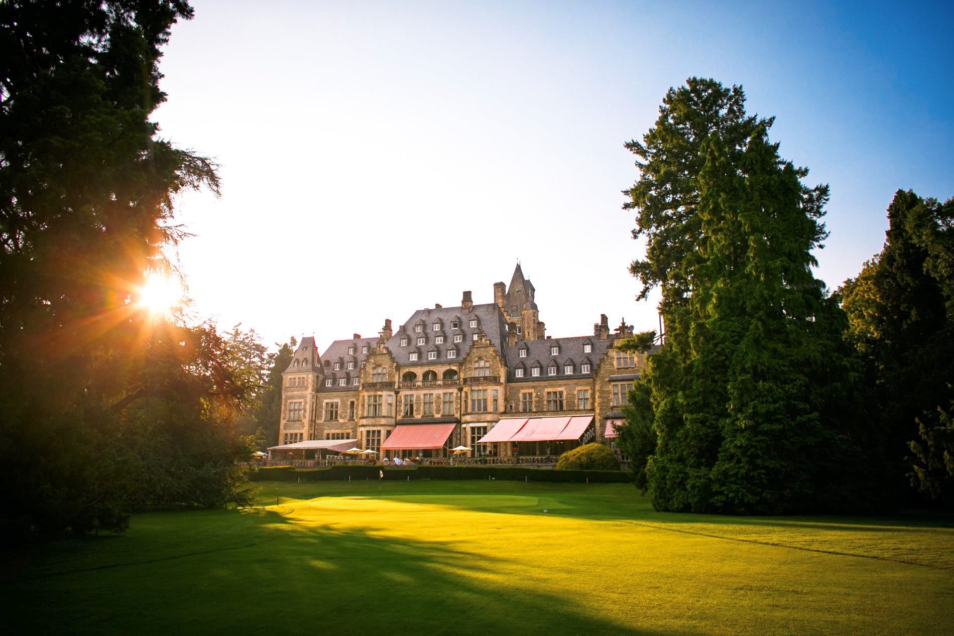 Schlosshotel_Kronberg von außen