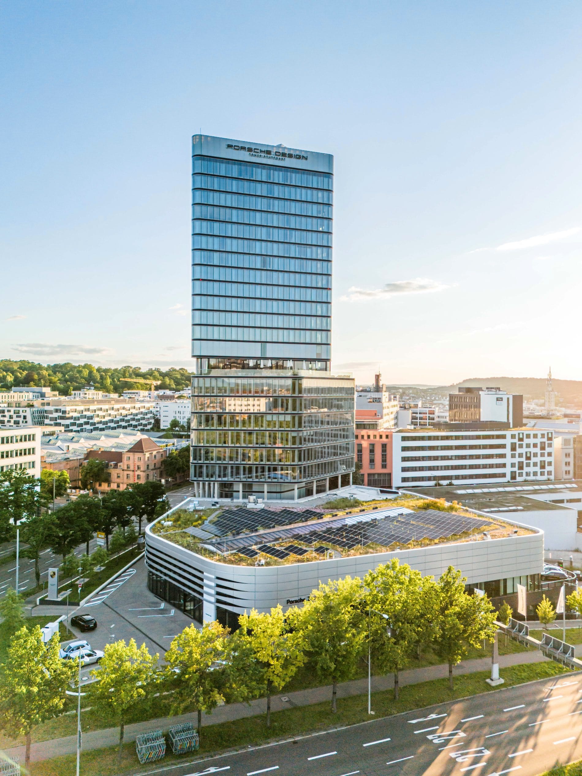 Radisson-Blu-Hotel-at-Porsche-Design-Towert-Stuttgart