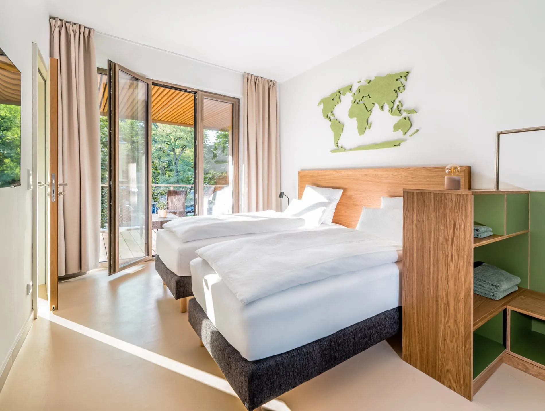 Teamgeist_Schlafzimmer Balkon Maisonette_web