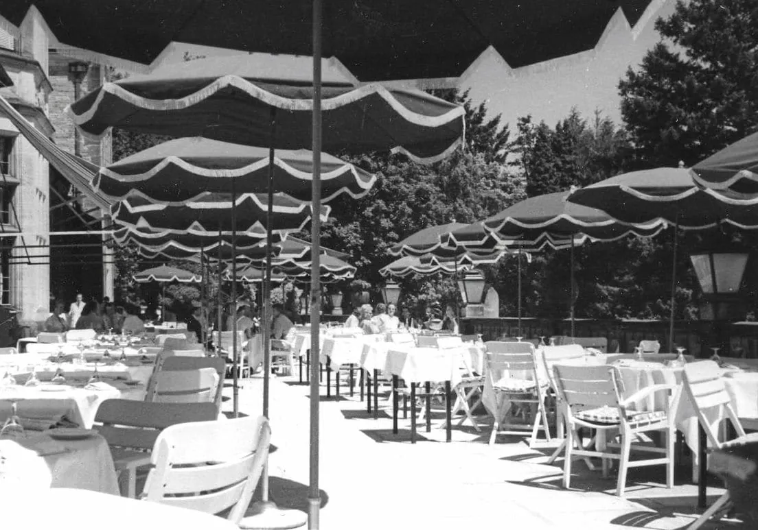 Schlosshotel Kronberg Terrasse ca 1963