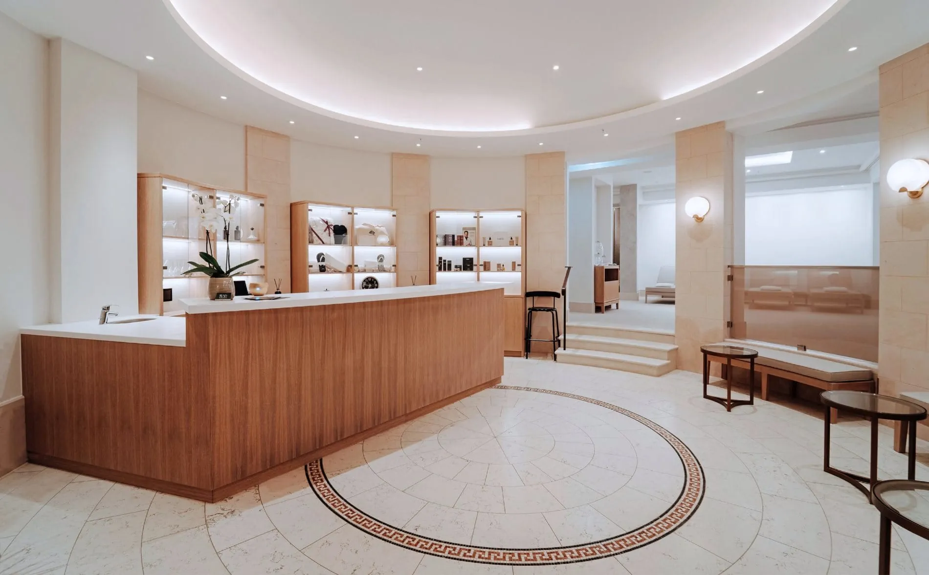 Hotel Adlon Kempinski_ADLON POOL_Bar