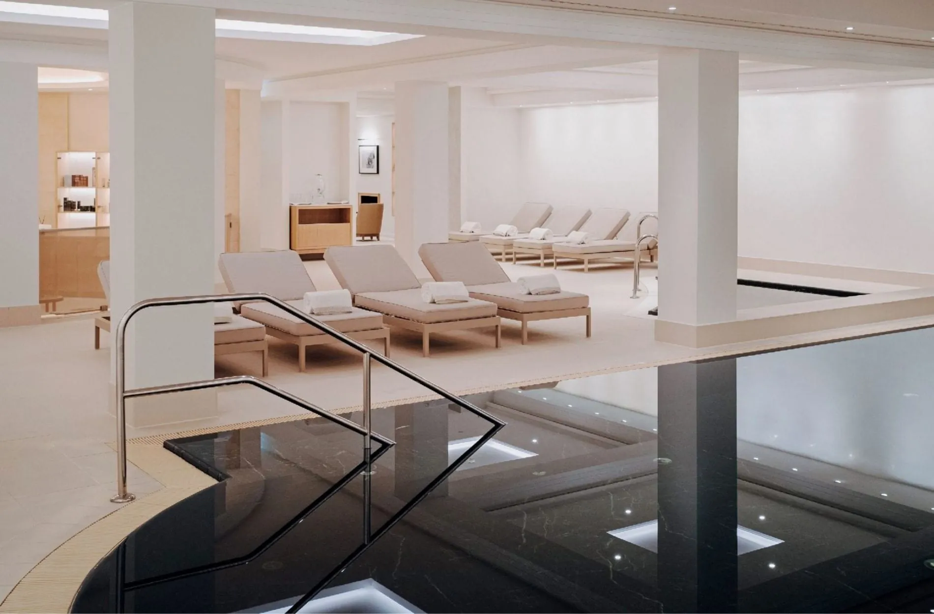 Adlon Pool erhält ein Makeover