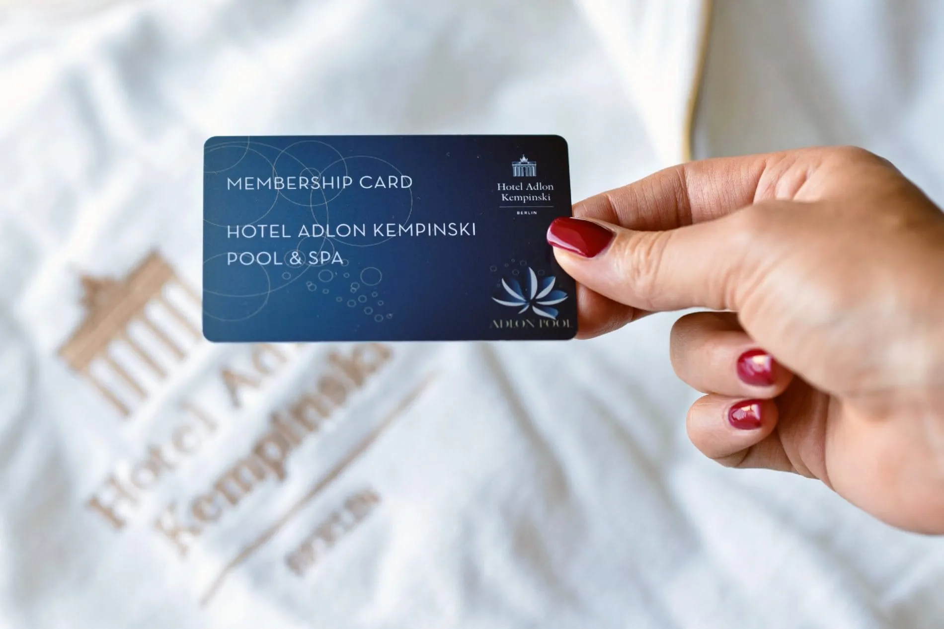 Hotel Adlon Kempinski_ADLON POOL_MembershipCard