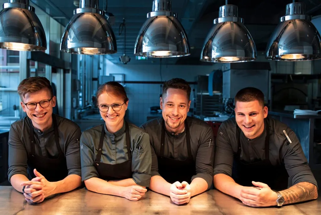 Restaurant-Überfahrt_Team_Felix-Groetsch_Cornelia-Fischer_Marvin-Herbert_Timo-Beck