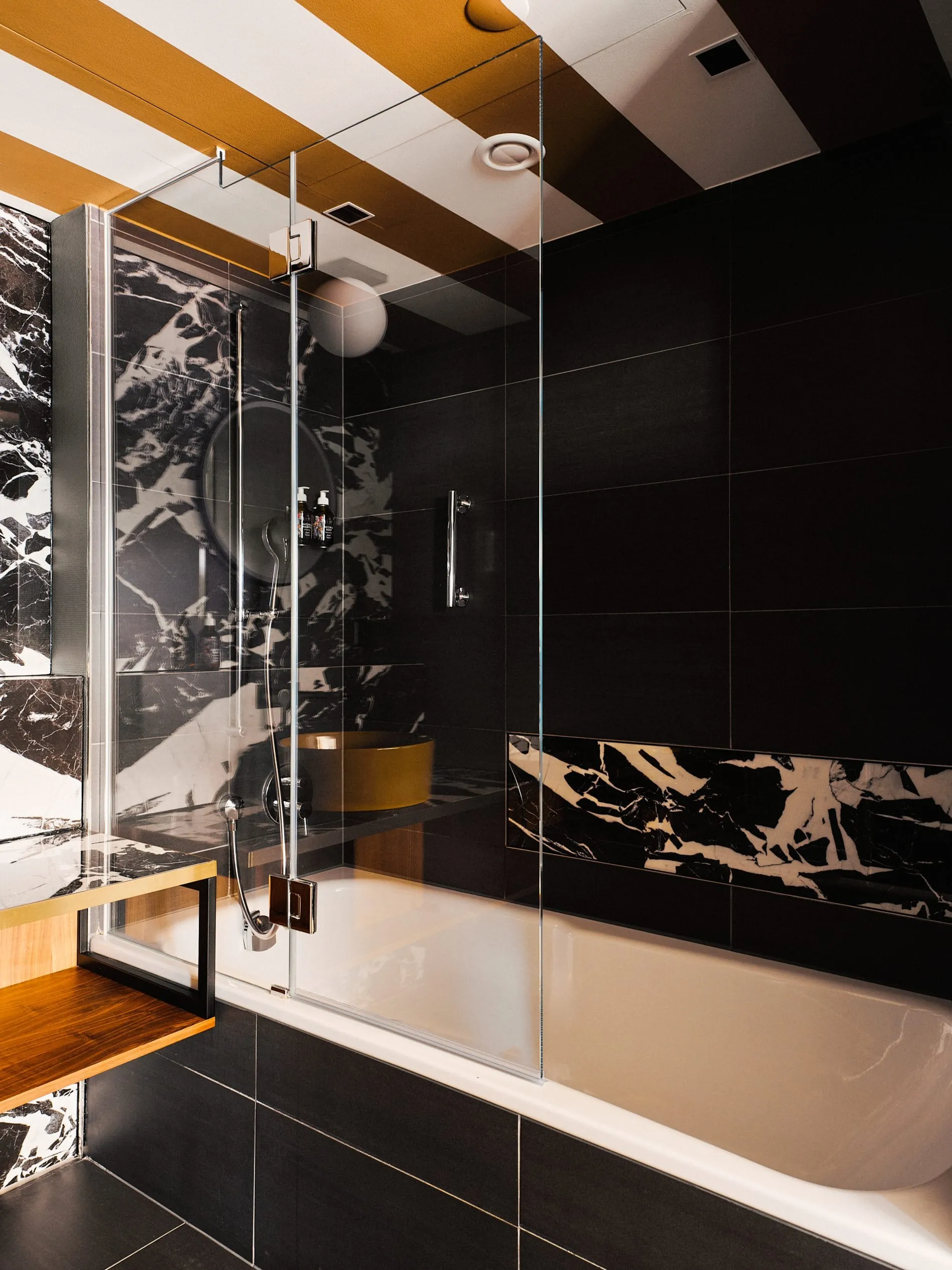 The_Home_Zürich_badezimmer