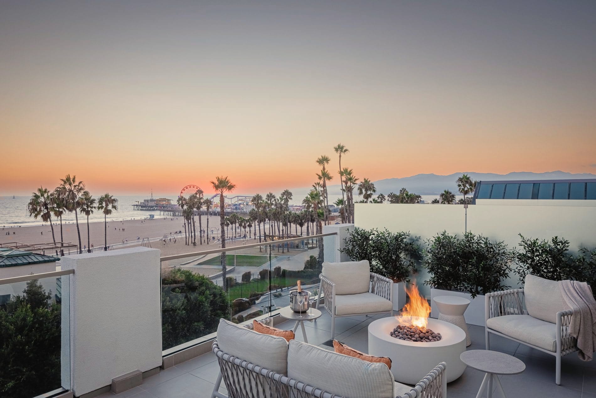 Regent_Santa_Monica_Outdoor Ocean View Patio