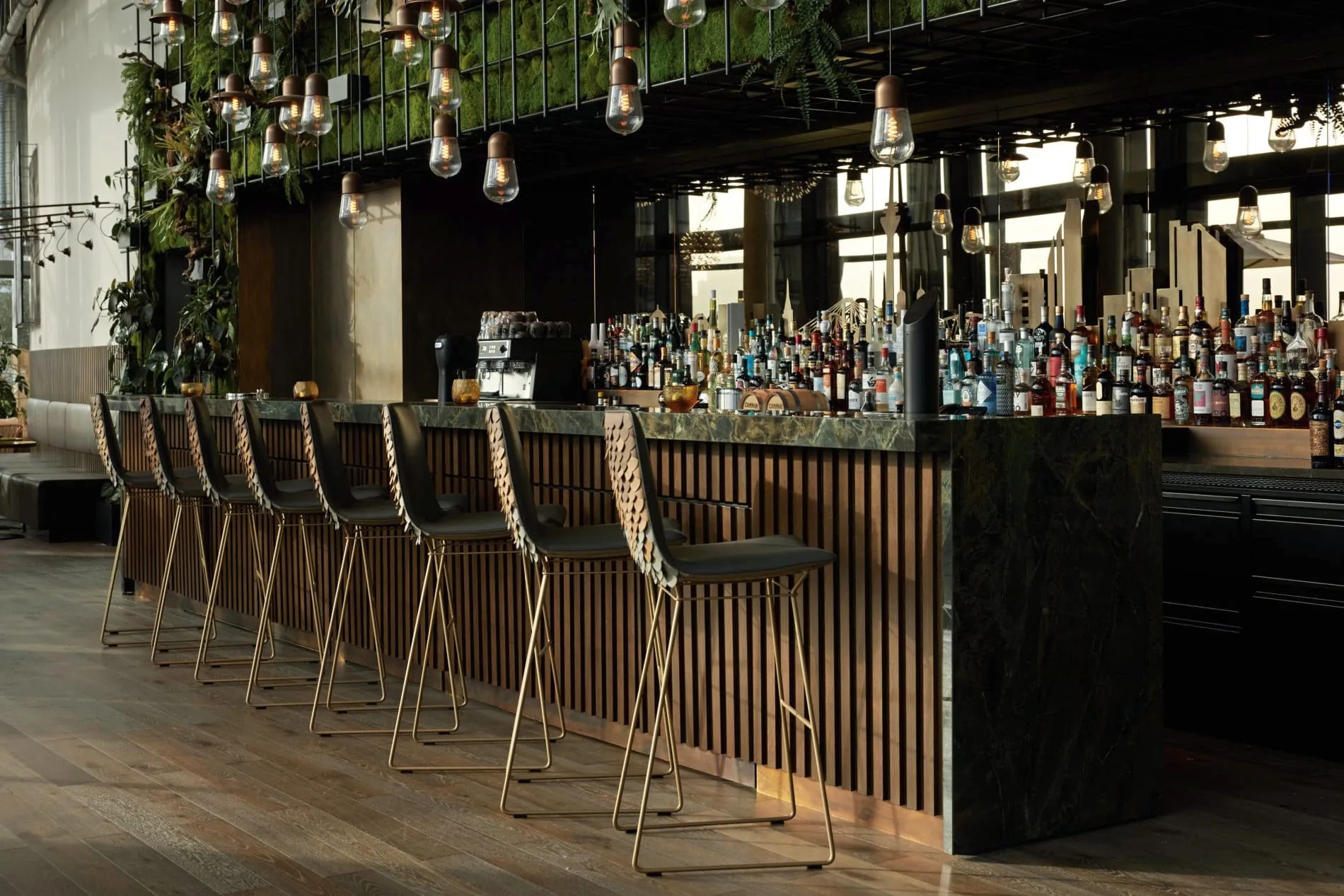 The Cloud One Düsseldorf-KöBogen_Bar